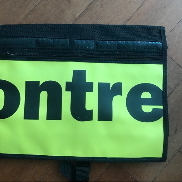 Large Yellow / Black Messenger Bag Montreal Logo - Picture 3 of 4